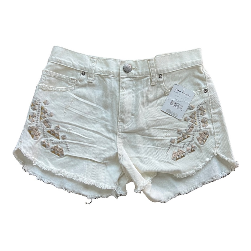 🌸 NWT 🌸 Free People White Denim Jean Shorts Embellished Size 26 $88 RV